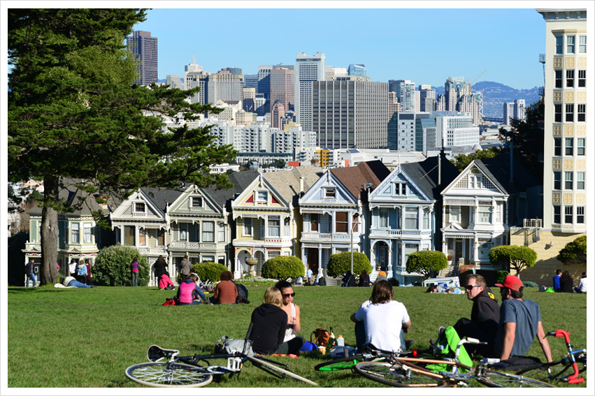 Alamo Square Park with Painted Ladies and SF skyline